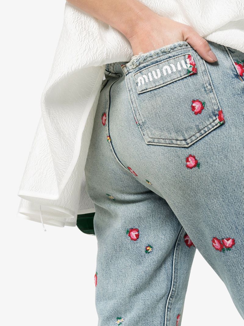 Embroidered Floral Cropped Jeans