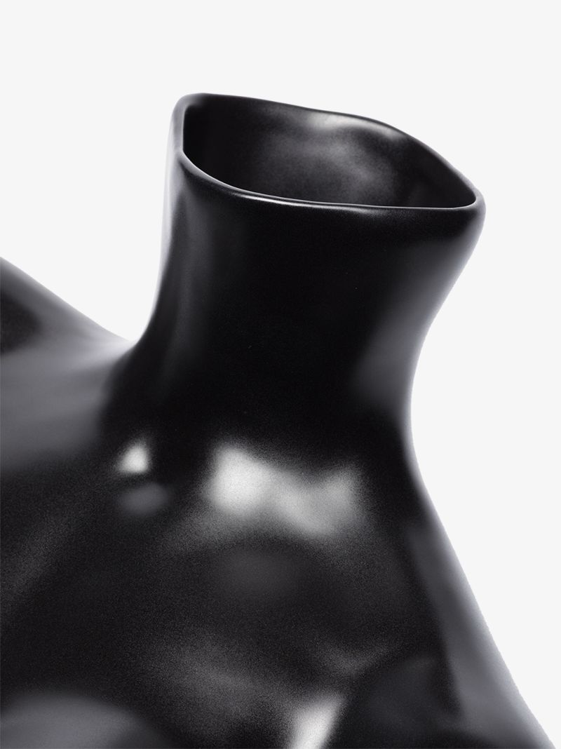 Black Breast Friend Earthenware Vase