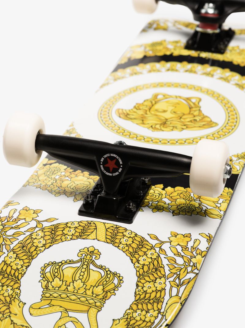 Multicoloured Medusa Print Skateboard