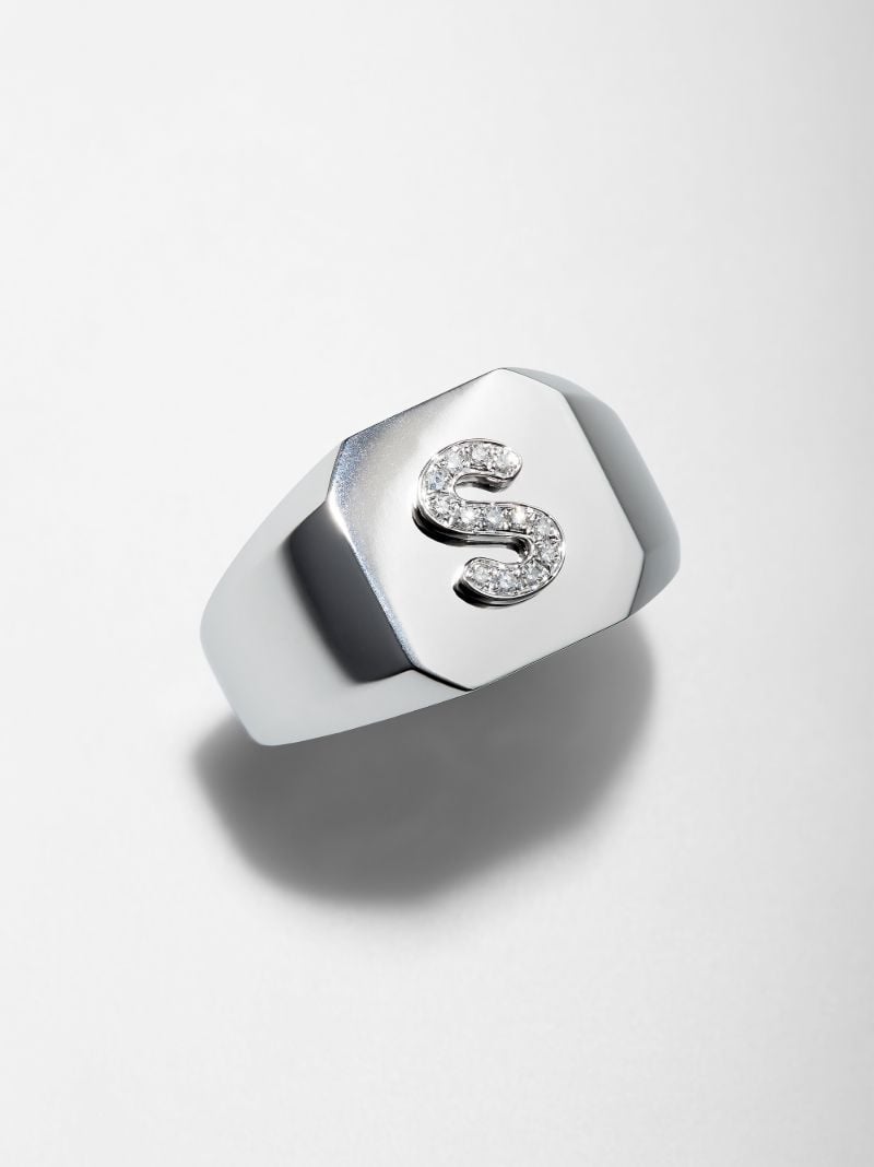 18k White Gold S Initial Diamond Ring