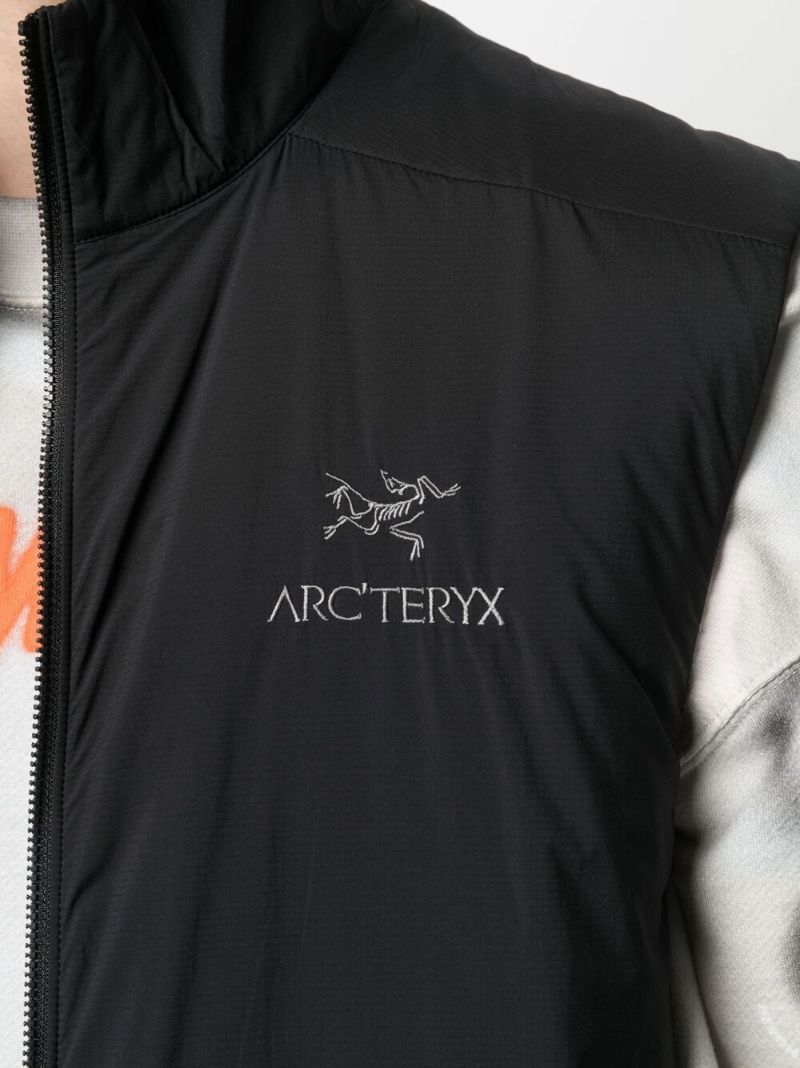 Black Logo Stamp Zip-up Vest