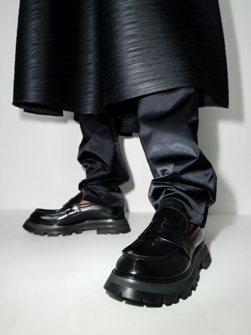 Black Wander Chunky Leather Loafers