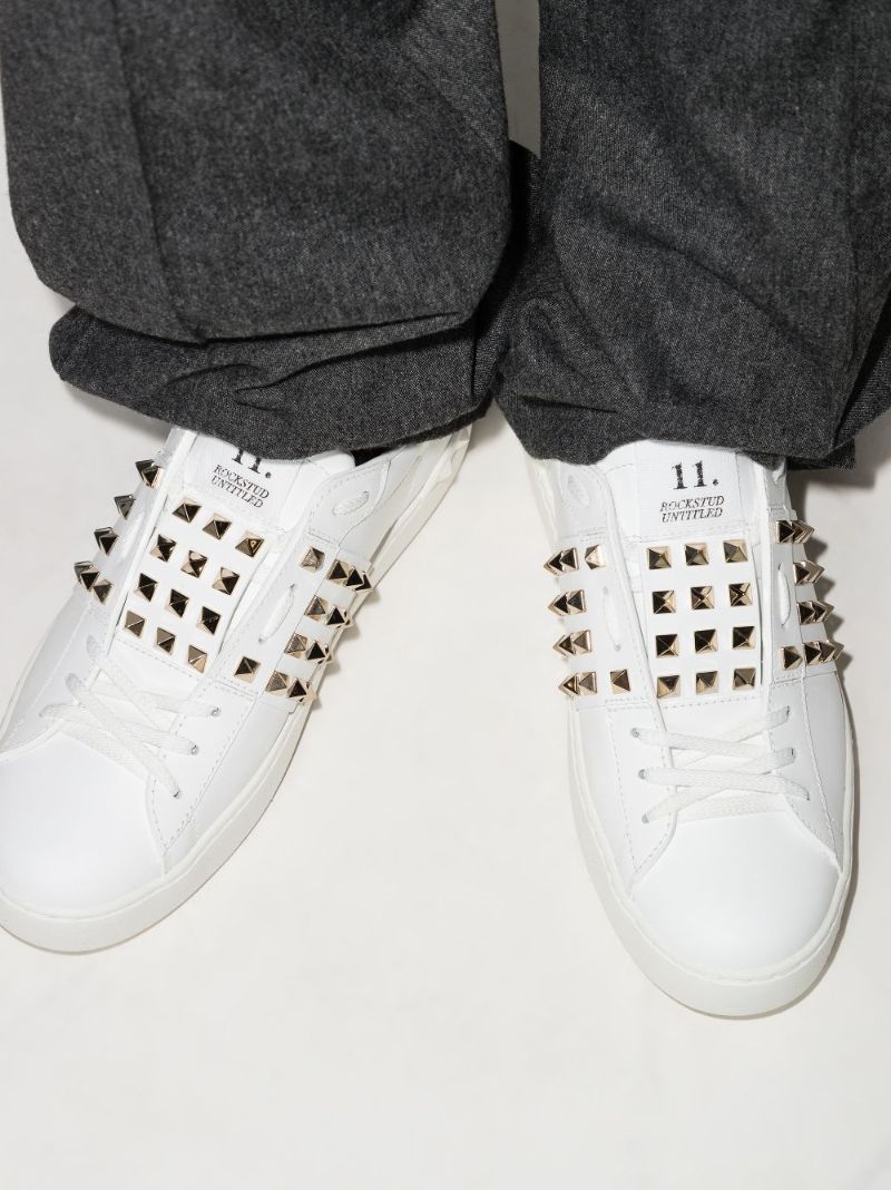 White Rockstud Untitled Low Top Leather Sneakers