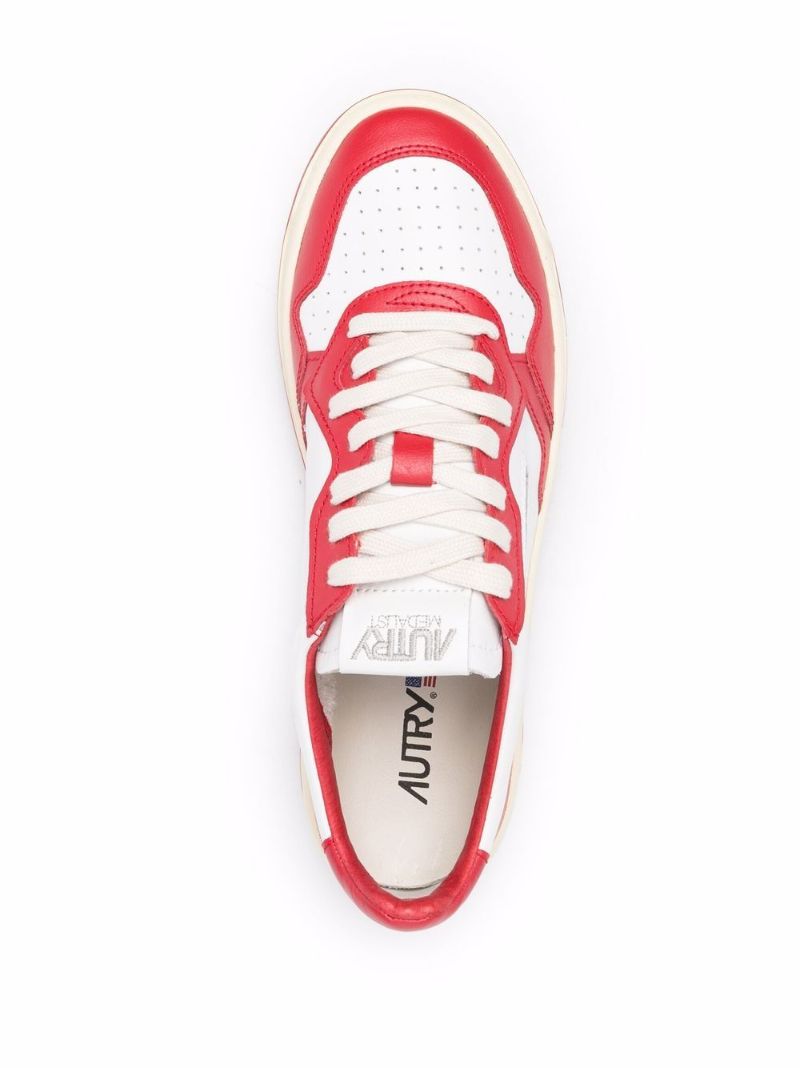 Medalist Sneakers