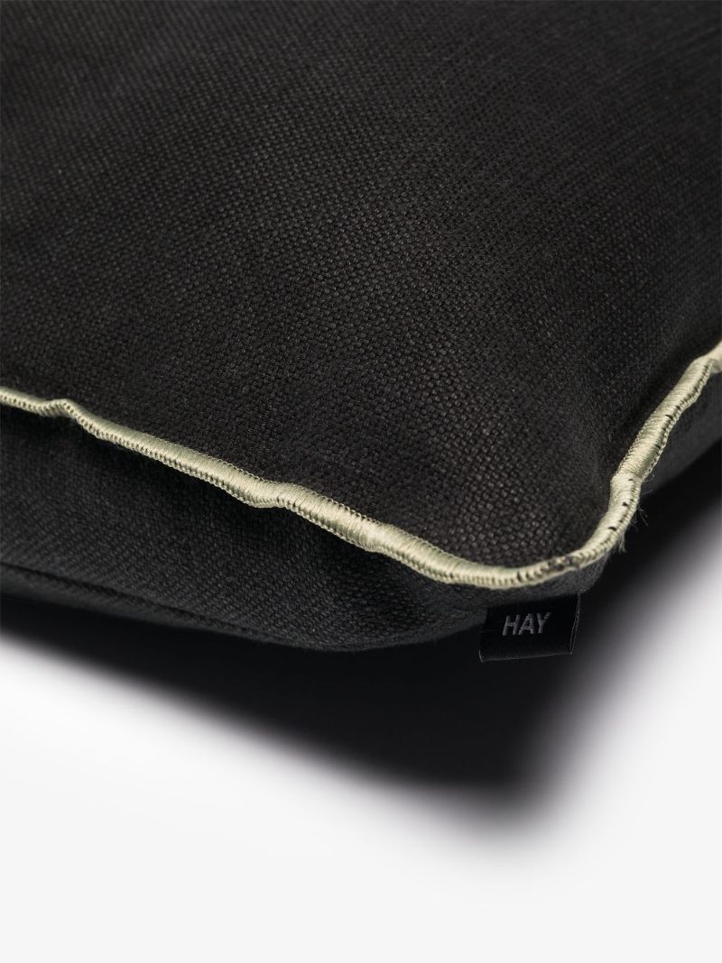 Outline Contrasting Trim Cushion