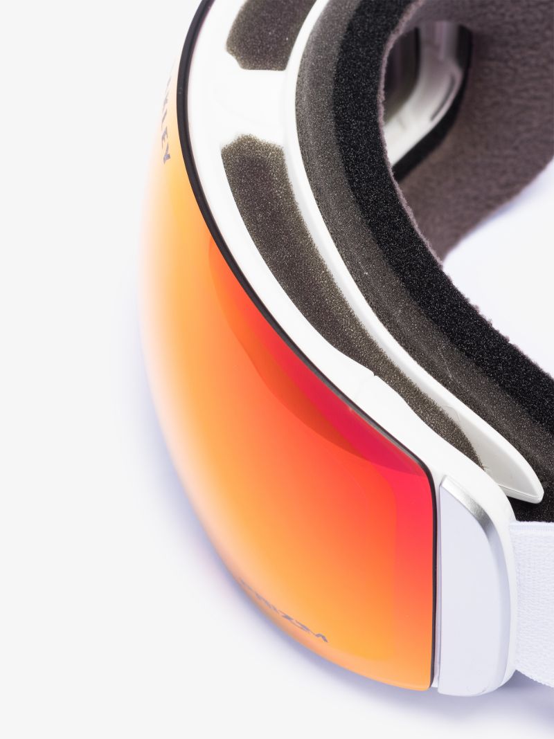 White Flight Deck M Ski Goggles