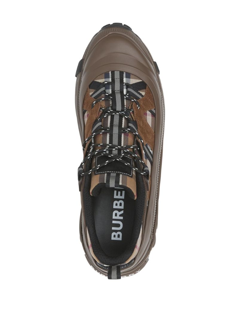 Brown Arthur Low-top Canvas Sneakers