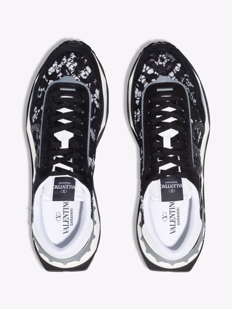 Black Lacerunner Low Top Sneakers