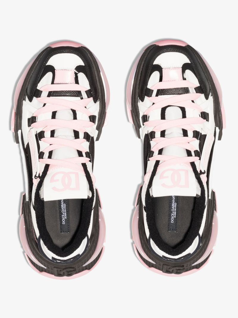 Black Airmaster Low Top Sneakers