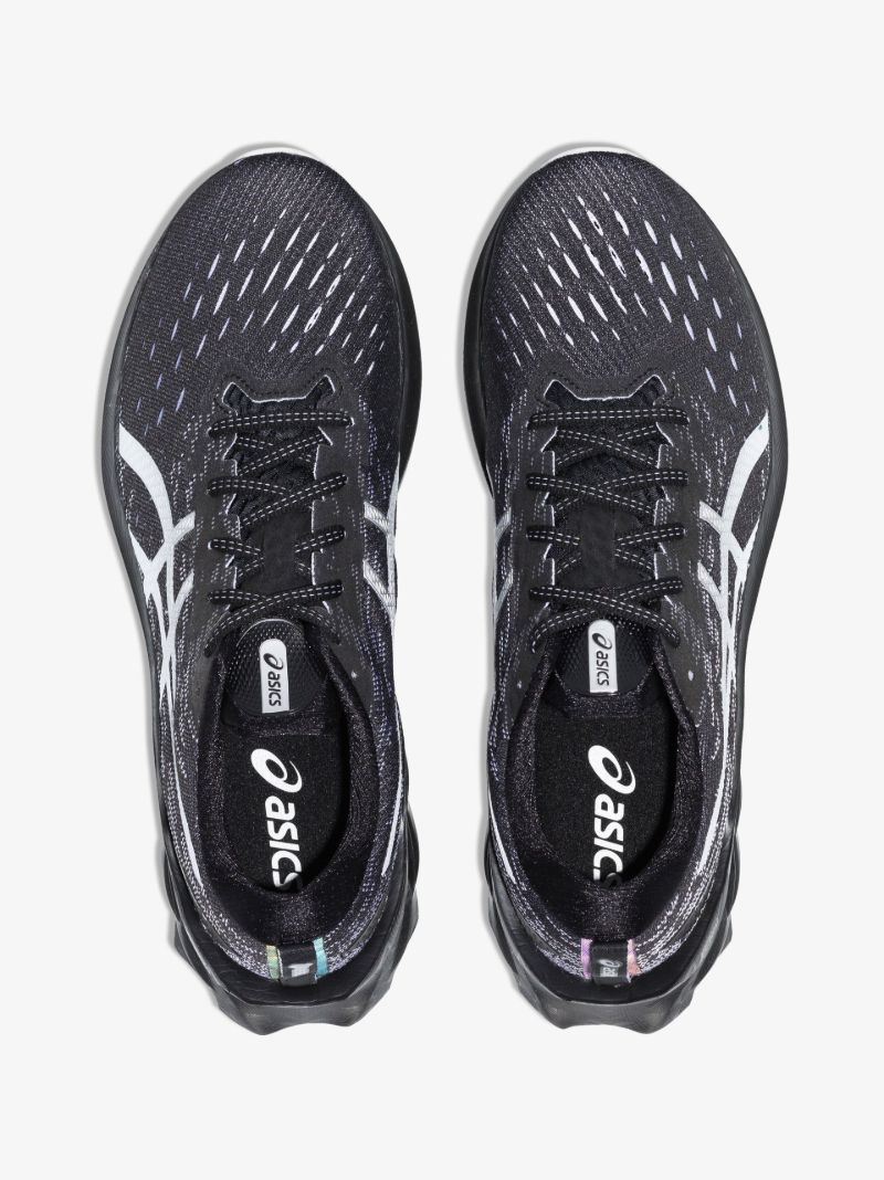 Black Run Novablast 2 Sneakers