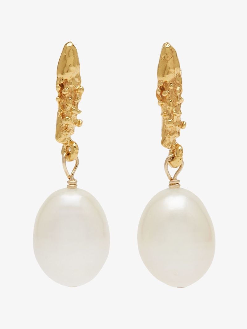 Gold-plated the Lustre of the Moon Pearl Earrings
