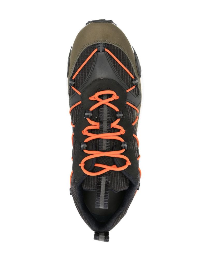 Black Compassor Low-top Nubuck Sneakers