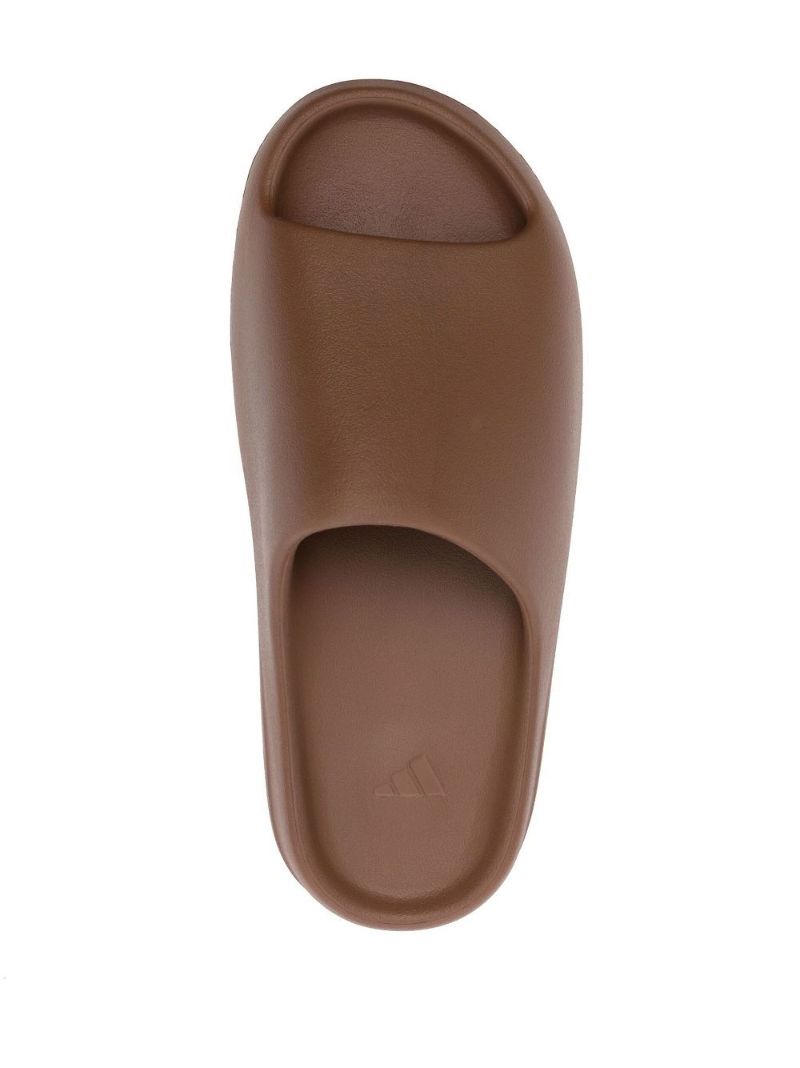 Brown Rubber Slides
