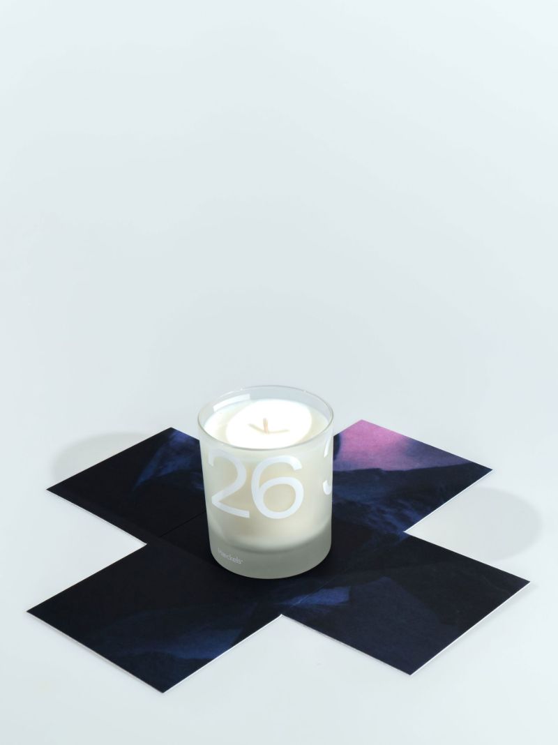 Neutral Botany 240g Candle