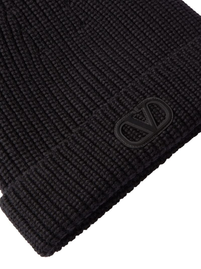 Black Vlogo Ribbed Wool Beanie Hat