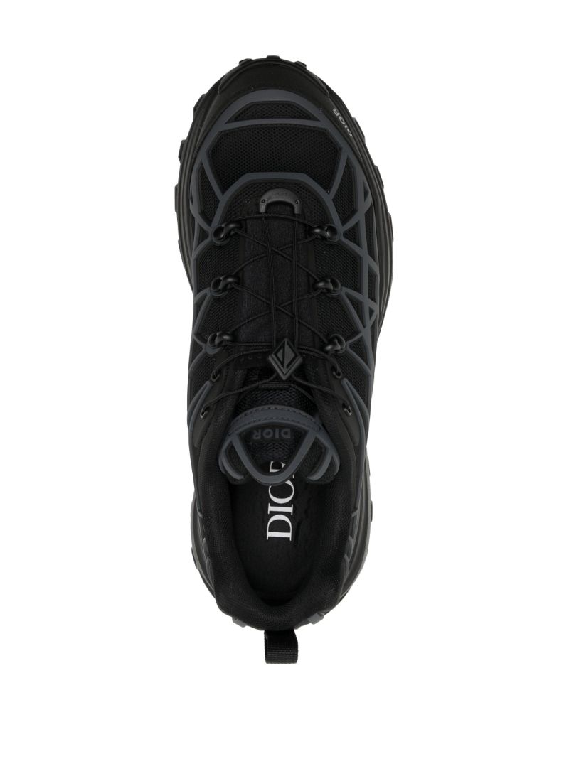 Black Runner B31 Sneakers
