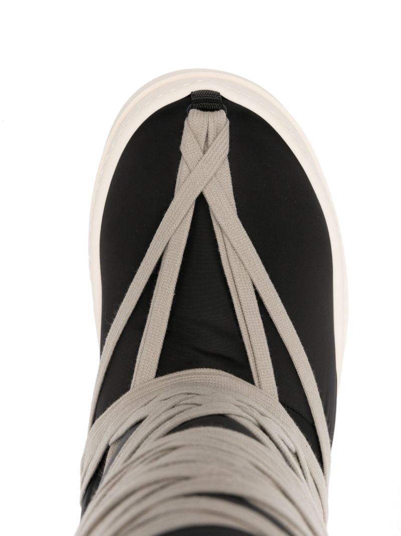 Black Bigrocks Padded Boots