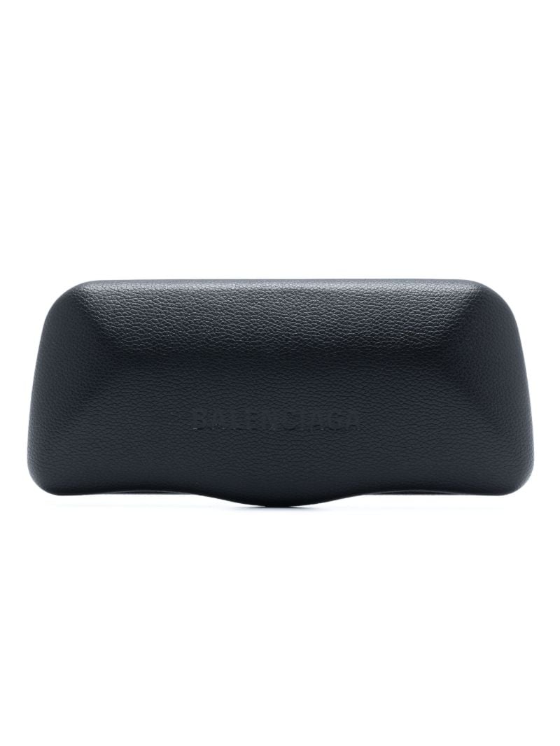 White Bossy Oval-frame Sunglasses