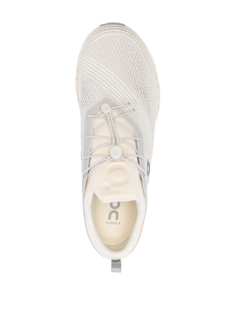 Cloud X Z5 Sneakers