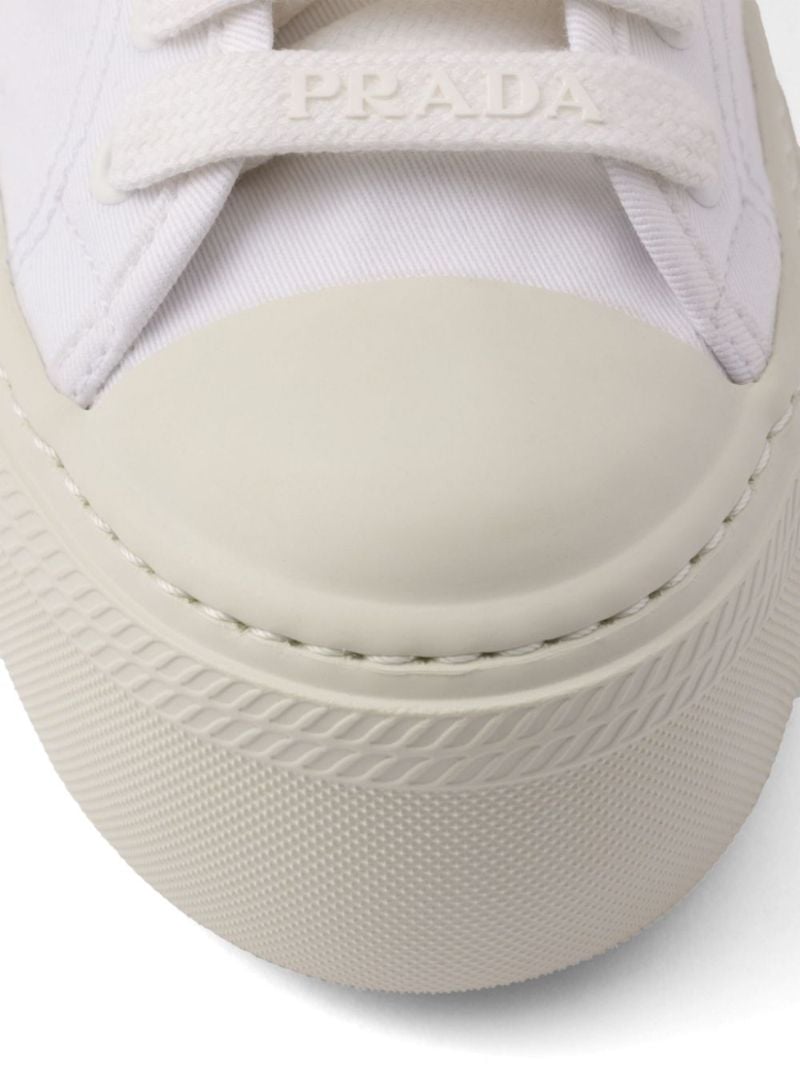 Triangle Logo Low-top Sneakers