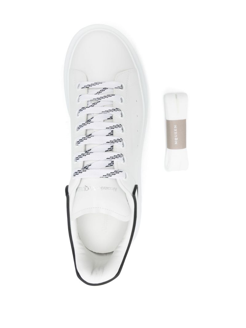 Larry Sneakers
