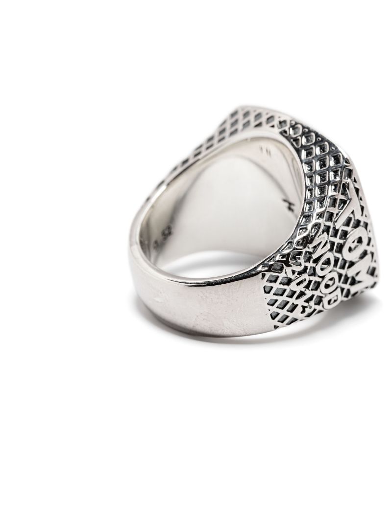 Black Eye Champion Ring