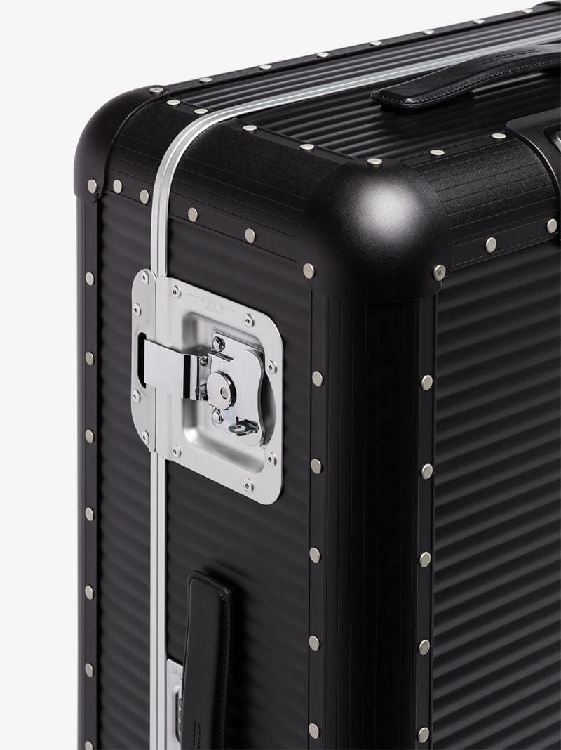 Black Bank Spinner 76 Check-in Suitcase