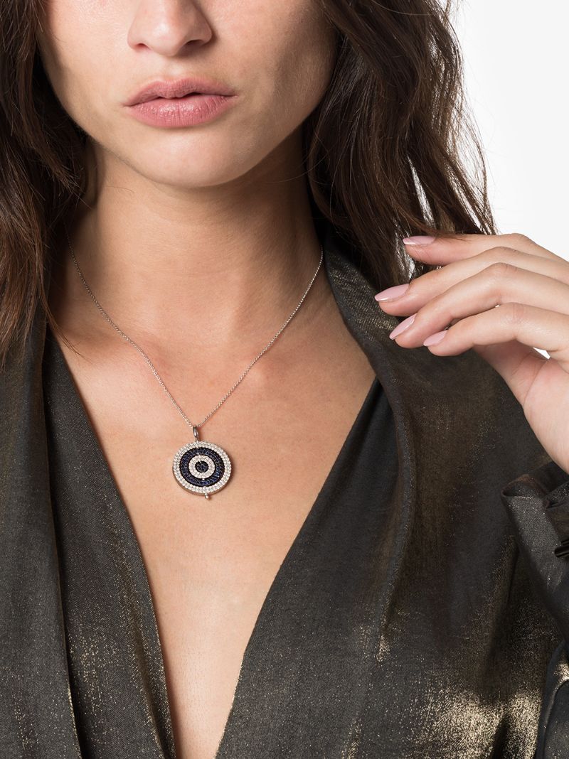 18k White Gold Rounded Sapphire Pendant Necklace