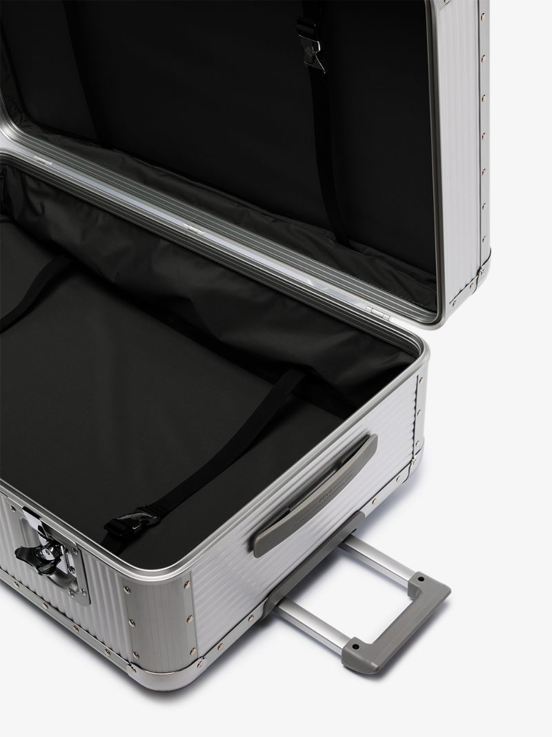 Silver Tone Bank S Spinner 84 Suitcase