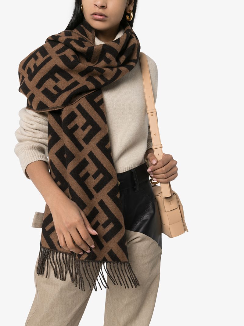 Brown Jacquard Knit Ff Logo Scarf