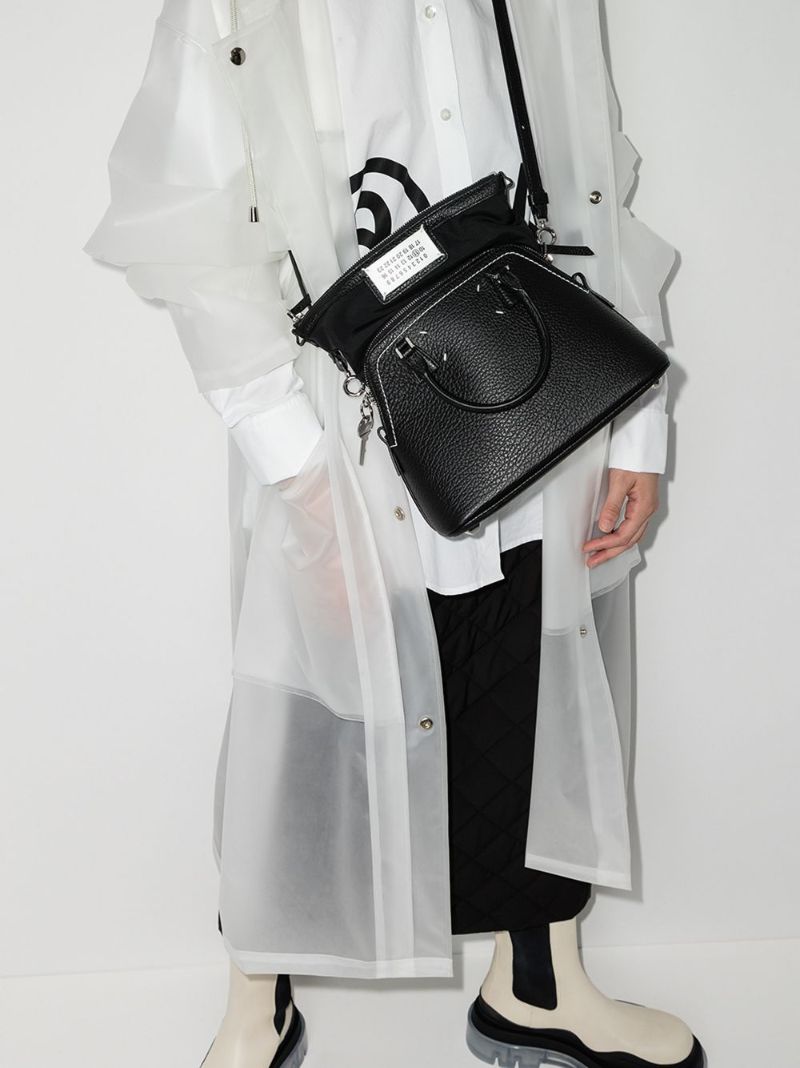 Black 5ac Pochette Medium Leather Shoulder Bag