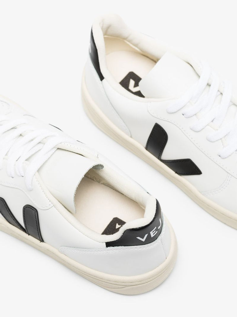 White V-10 Low-top Sneakers
