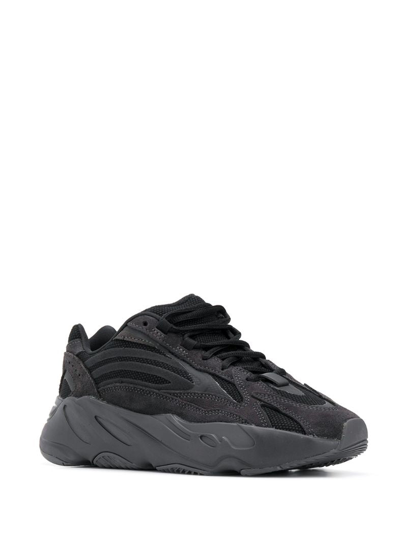 Black Boost 700 V2 Sneakers