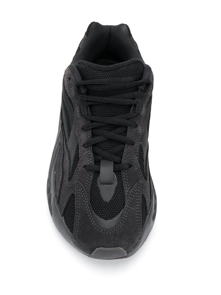 Black Boost 700 V2 Sneakers