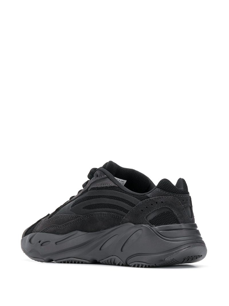 Black Boost 700 V2 Sneakers