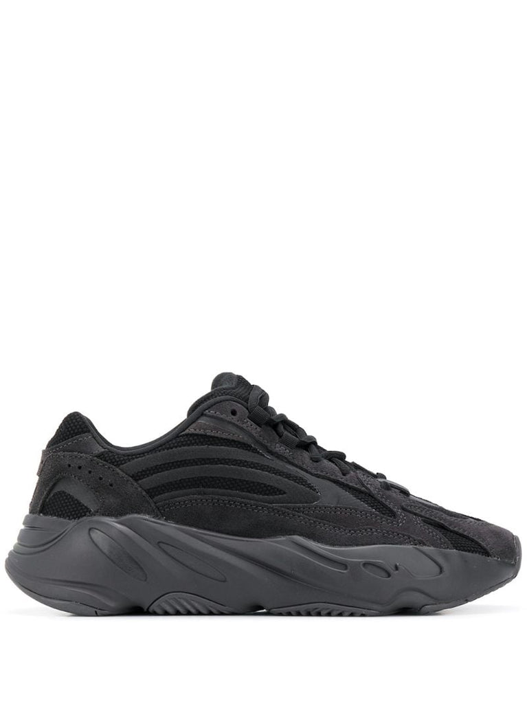Black Boost 700 V2 Sneakers