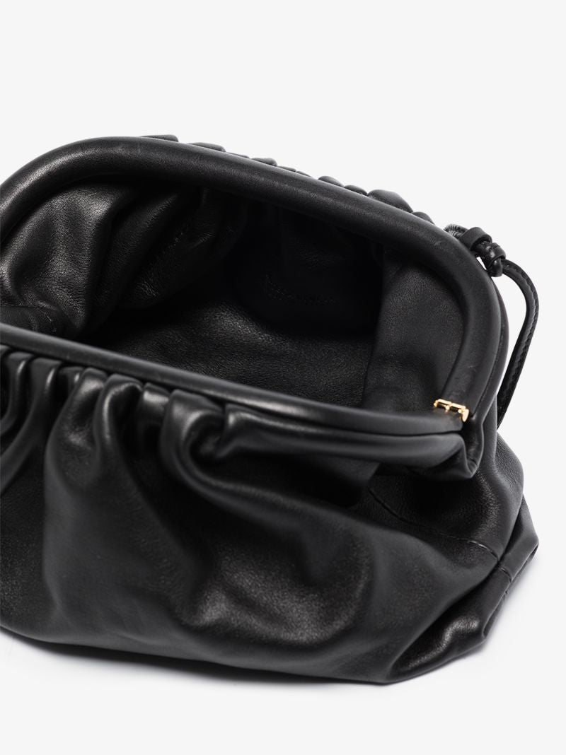 Black the Pouch 20 Leather Shoulder Bag