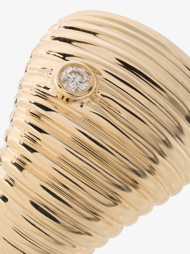18k Yellow Gold Ridged Diamond Ring