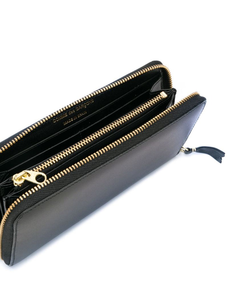 Black Classic Zip-around Leather Wallet
