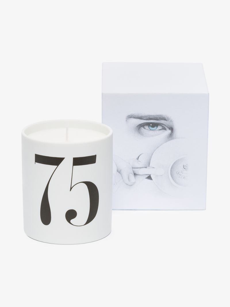White ThÃ_x0083_Â© Russe No.75 Candle