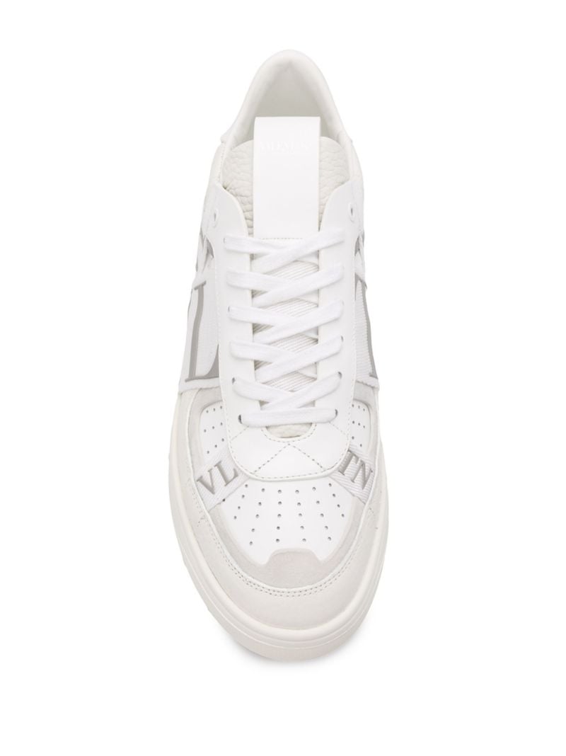 White Vl7n Low-top Leather Sneakers
