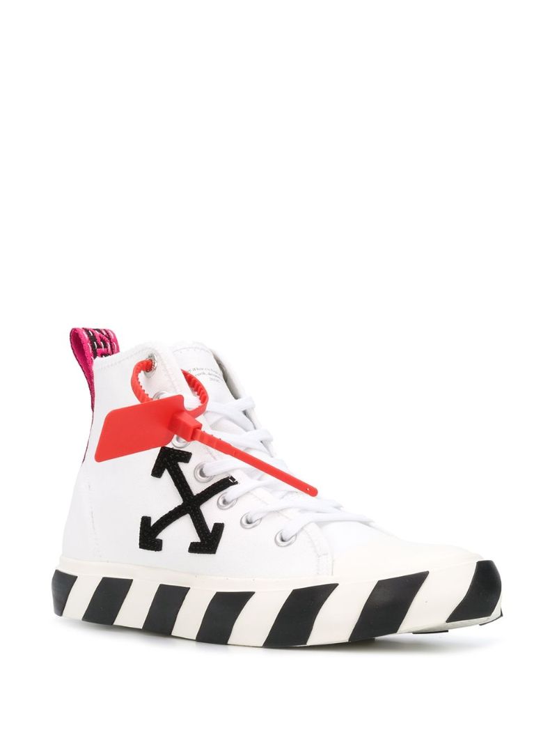Arrows Patch High-top Sneakers