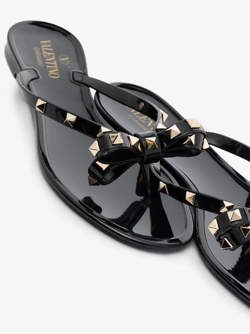 Black Rockstud Rubber Sandals