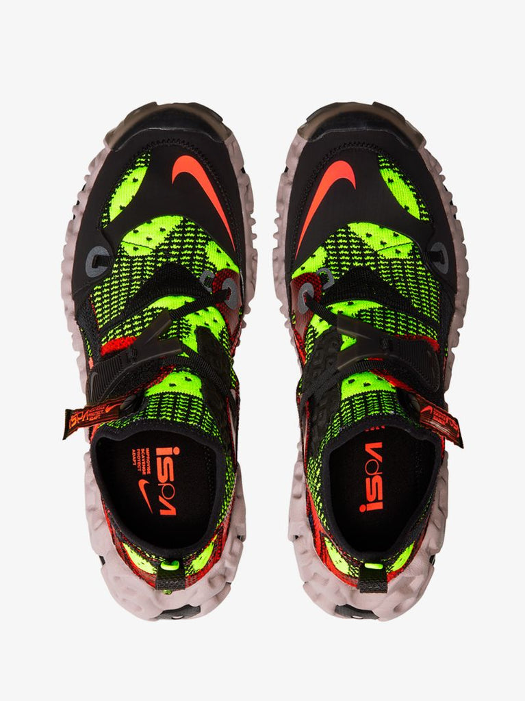 Black Overreact Flyknit Ispa Sneakers