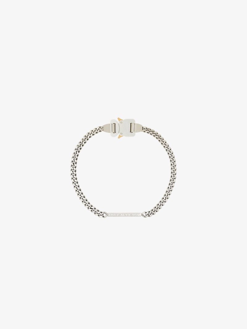 Buckle Detail Chain Necklace
