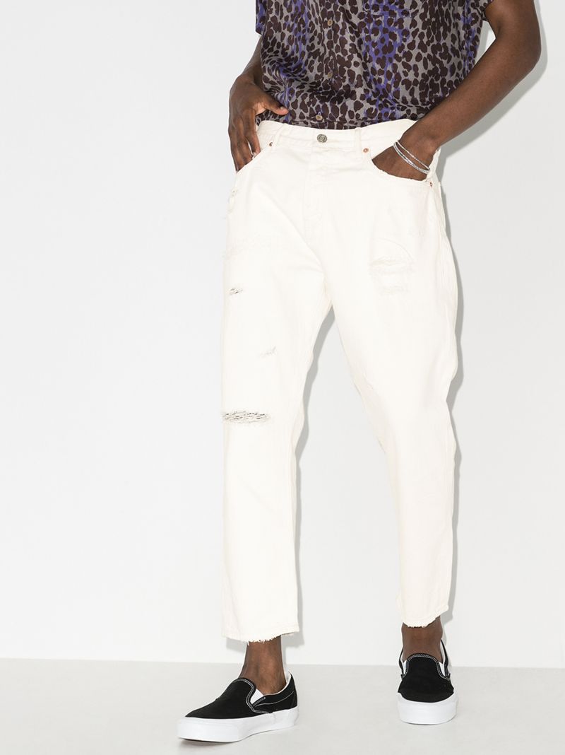 P003 Distressed Tapered Leg Jeans