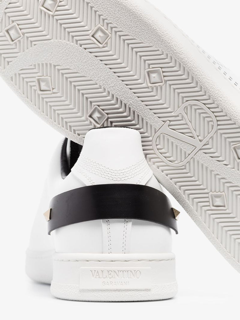 White Backnet Leather Sneakers
