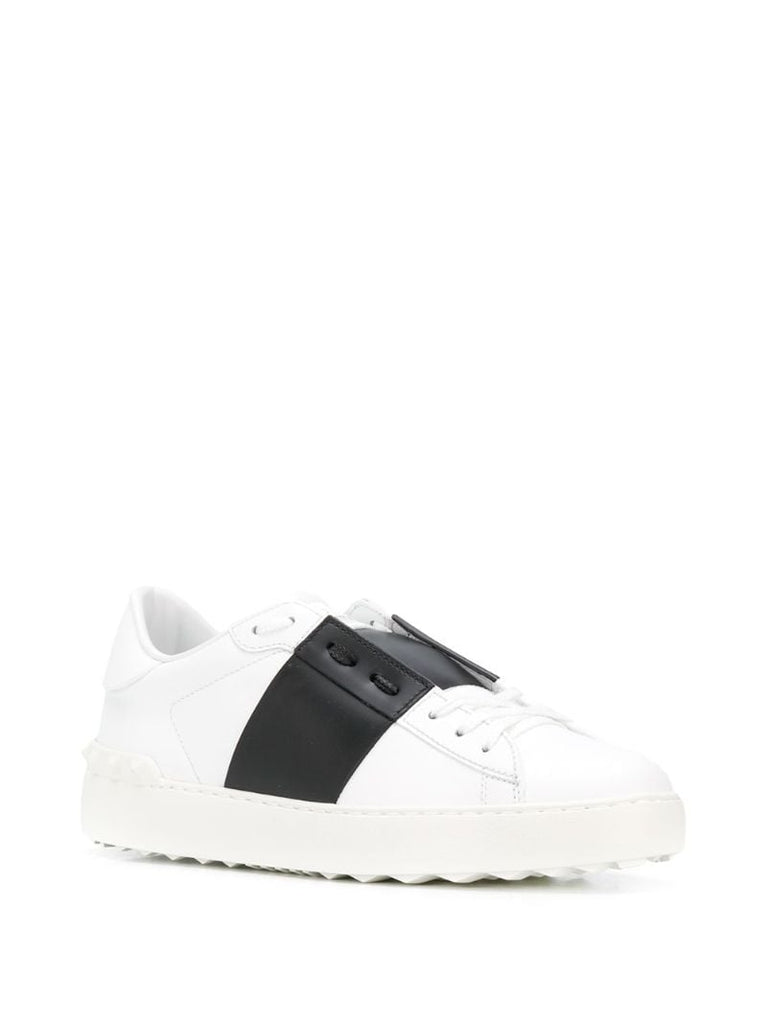 Open Low-top Sneakers