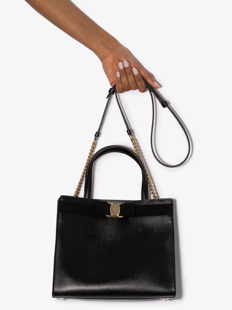 Black Vara Leather Shoulder Bag