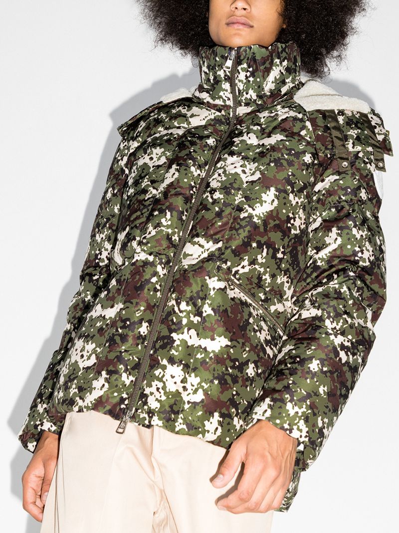 Blanc Camouflage Print Puffer Jacket